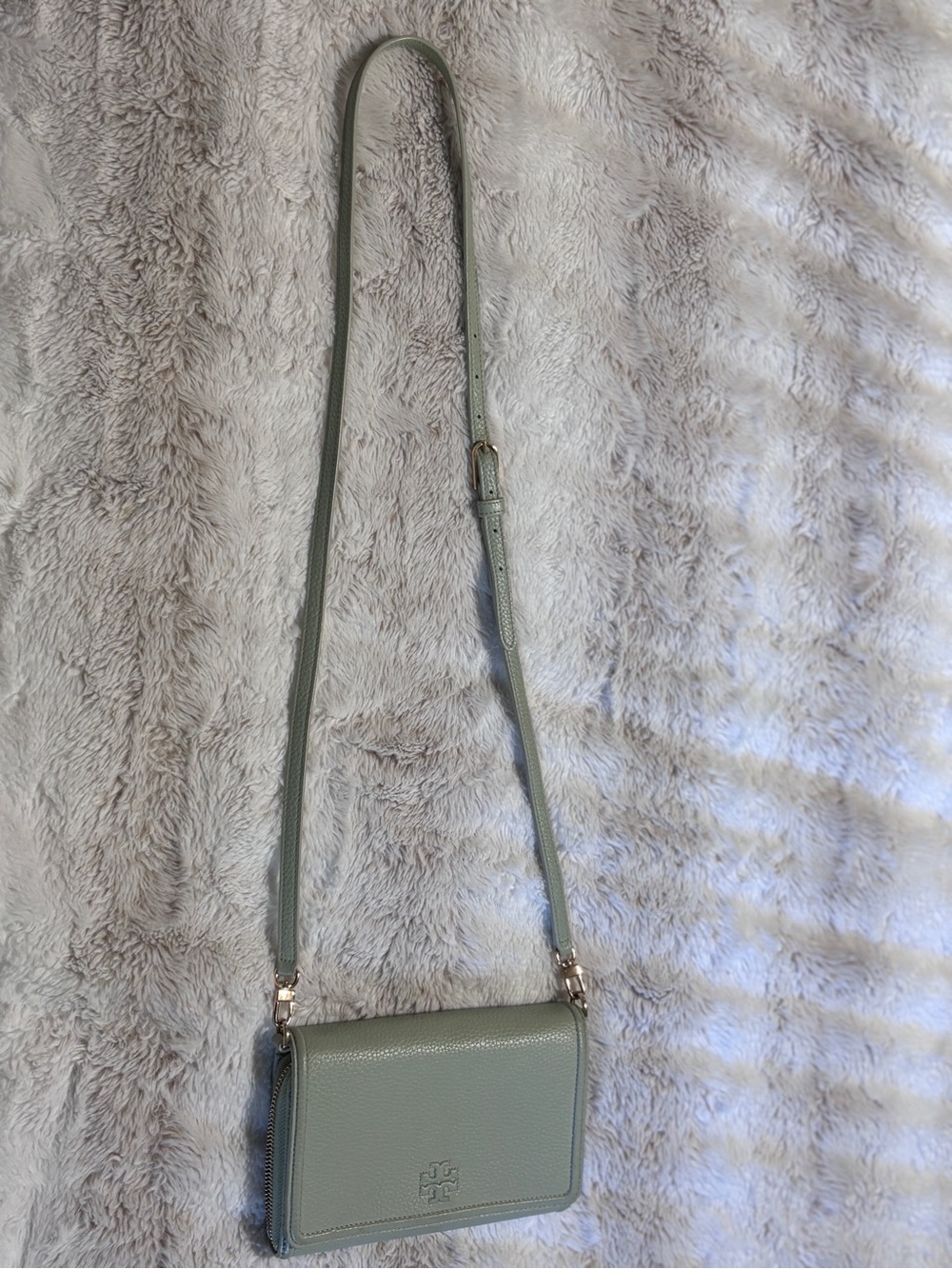 Tory Burch Thea Flat Wallet Cross Body in Garden Sage - Picture 10 of 10